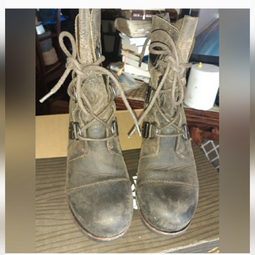 Sorel Wedge Boots